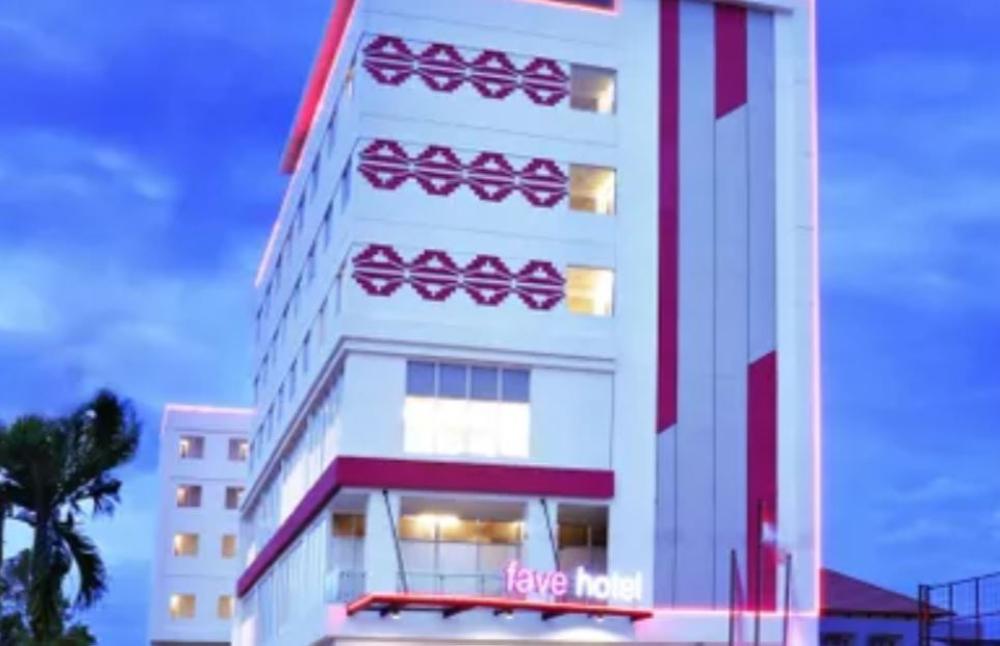 เฟฟโฮเต็ล โอโล ปาดัง Hotel ภายนอก รูปภาพ